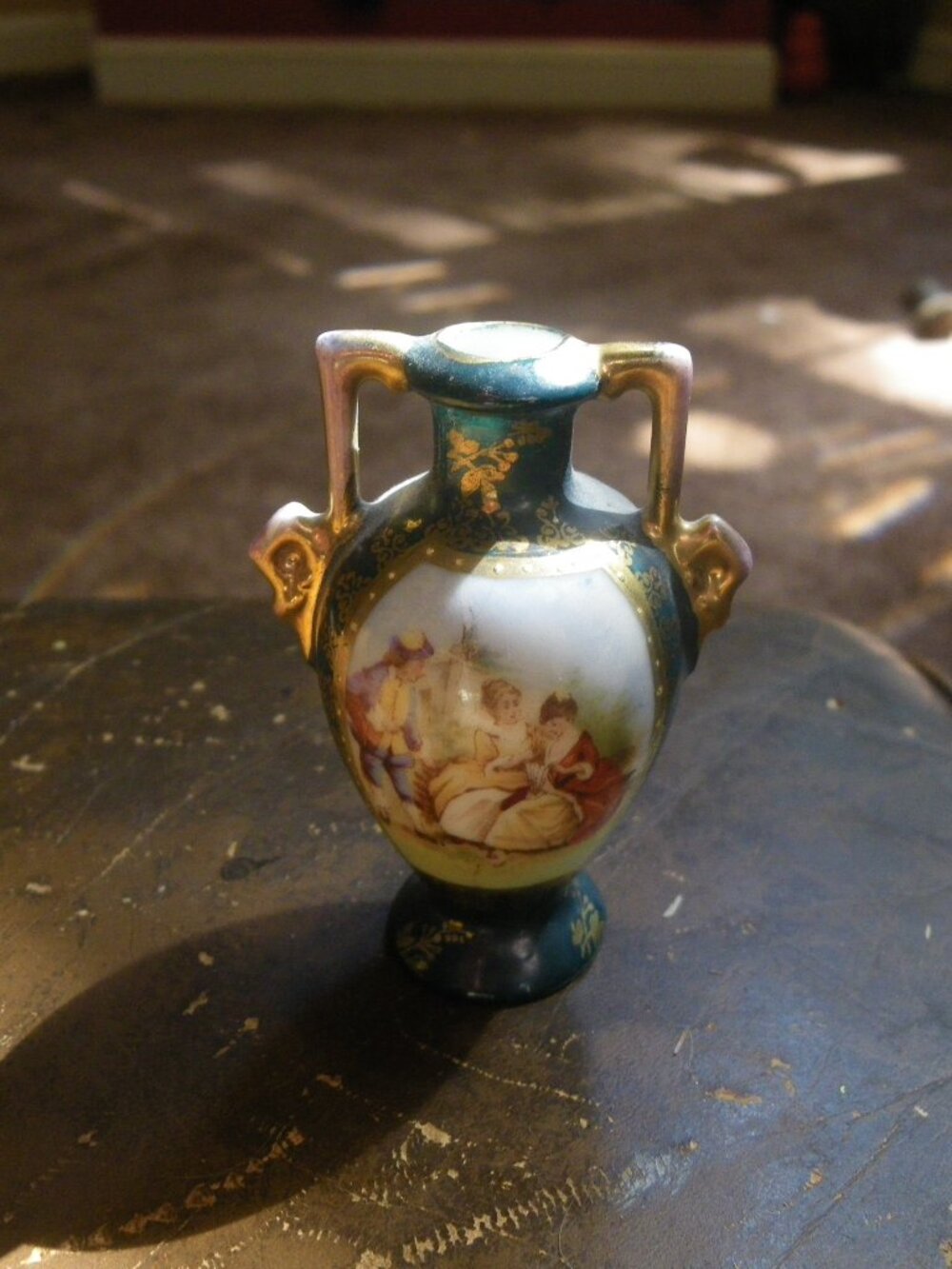 Vintage Miniature Vase Urn w/ Victorian Graphics Austria Super Cute!